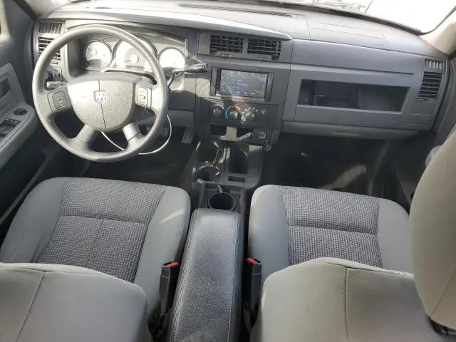 2011 DODGE DAKOTA SLT  