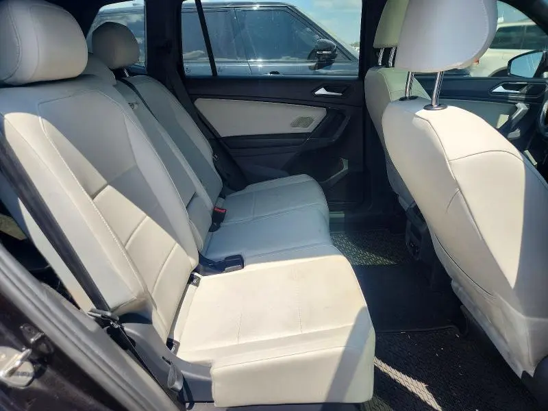 2020 VOLKSWAGEN TIGUAN SE  