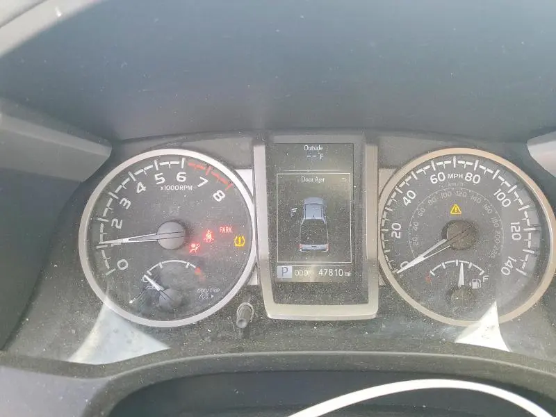 2022 TOYOTA TACOMA SR5 V6  