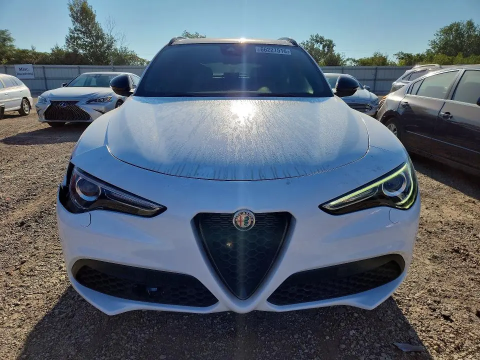 2023 ALFA ROMEO STELVIO TI  