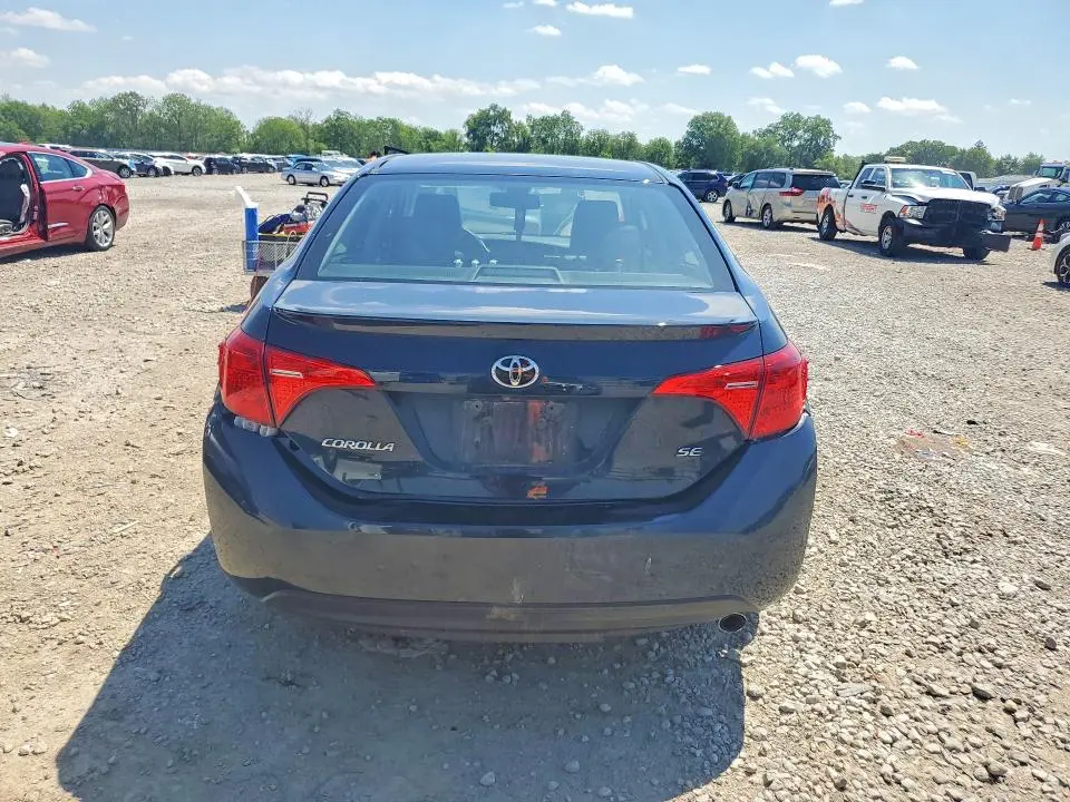 2018 TOYOTA COROLLA SE  