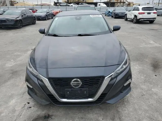 2022 NISSAN ALTIMA SV  