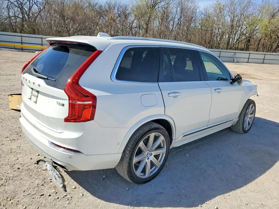 2018 VOLVO XC90 T6  