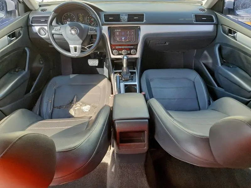 2012 VOLKSWAGEN PASSAT SE  