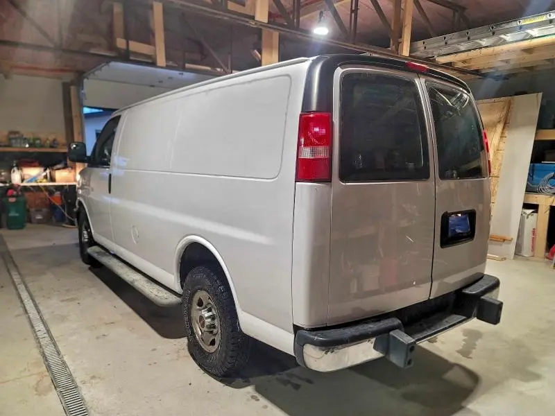 2017 GMC SAVANA G2500  