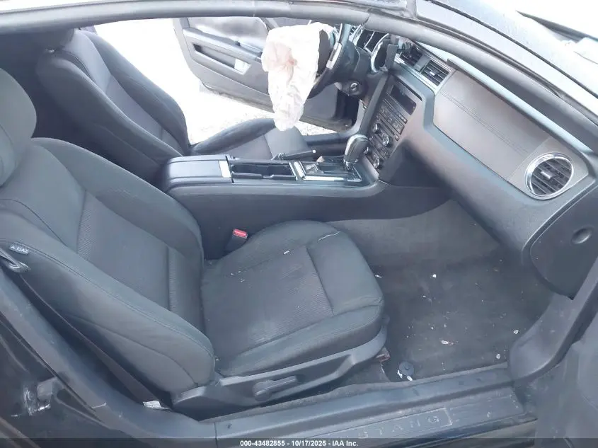 2014 FORD MUSTANG V6