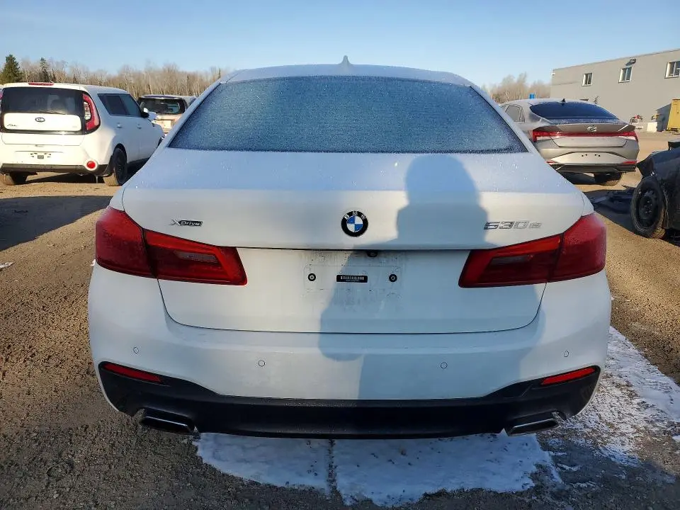 2018 BMW 530XE   