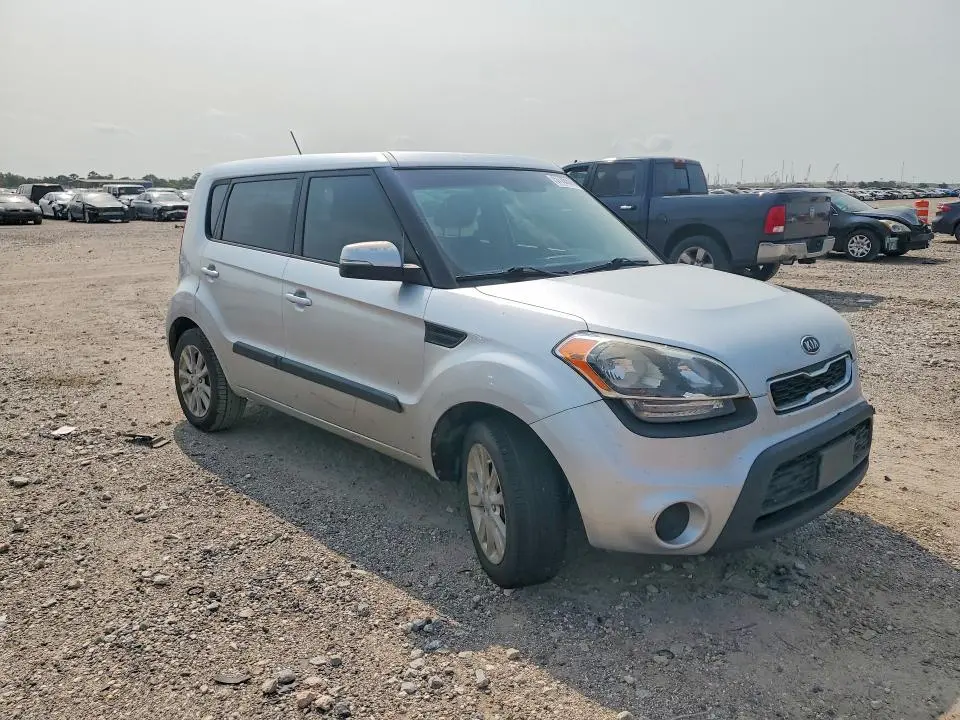 2012 KIA SOUL +  