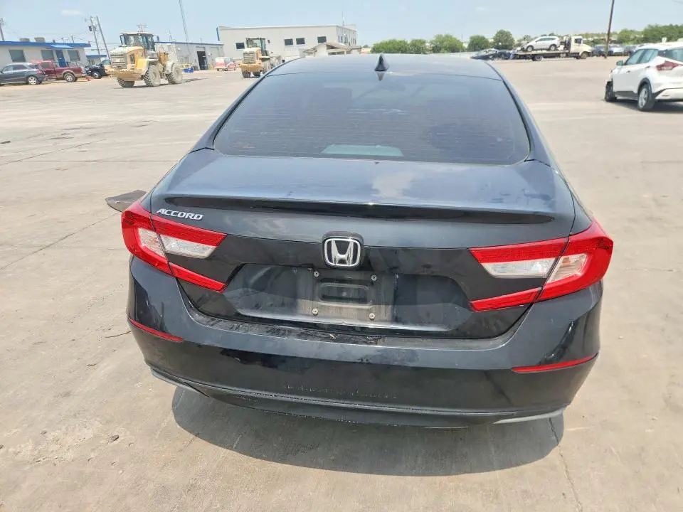 2018 HONDA ACCORD EX  