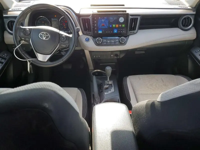 2018 TOYOTA RAV4 HV LE  