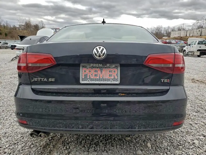 2017 VOLKSWAGEN JETTA SE  