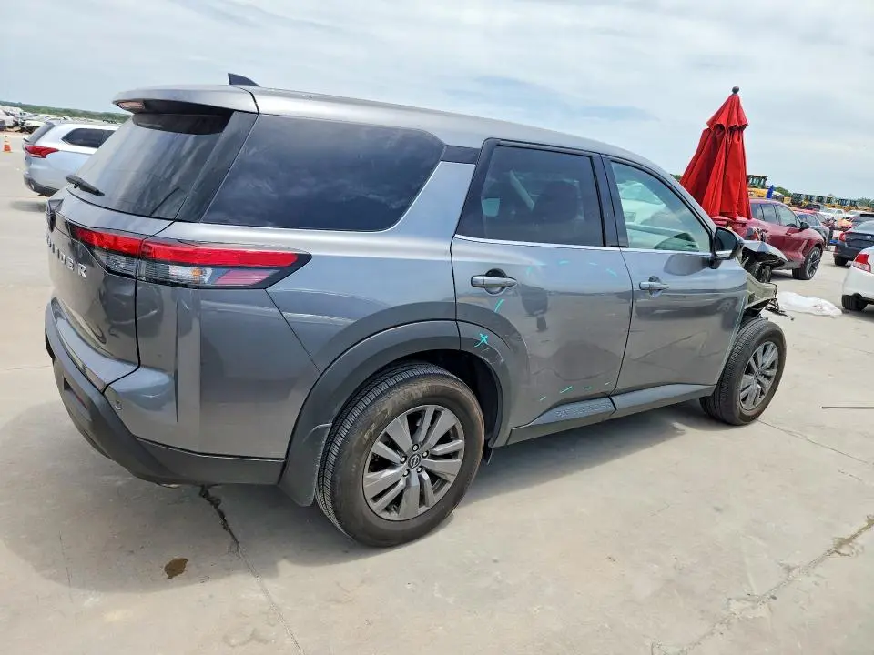 2025 NISSAN PATHFINDER S  