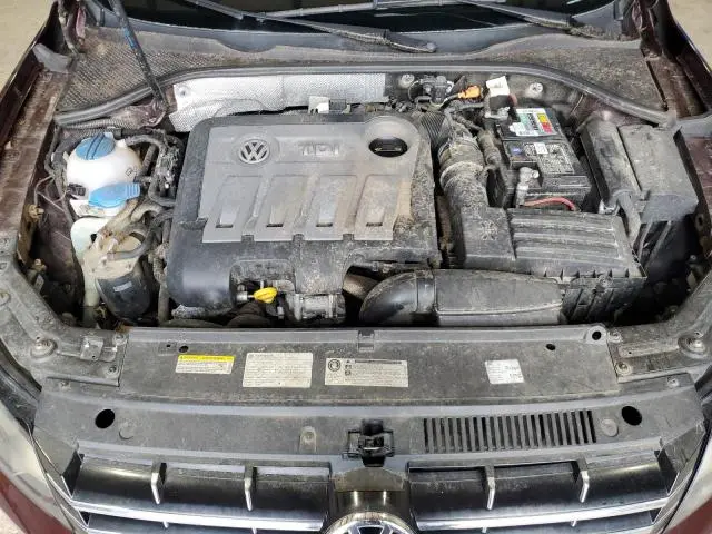 2013 VOLKSWAGEN PASSAT SE  