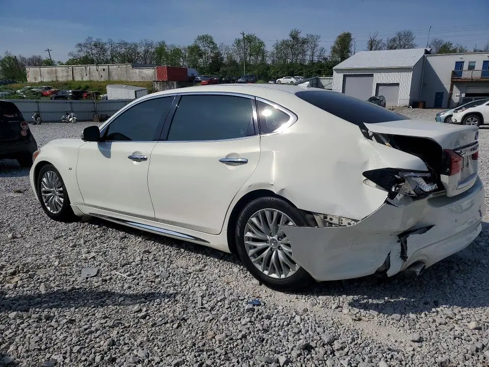 2015 INFINITI Q70L 3.7  