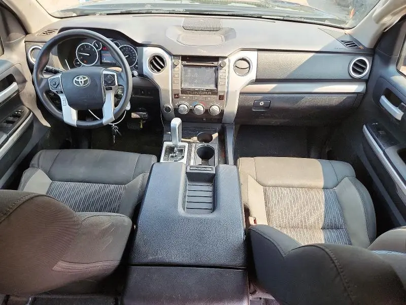 2015 TOYOTA TUNDRA SR5  