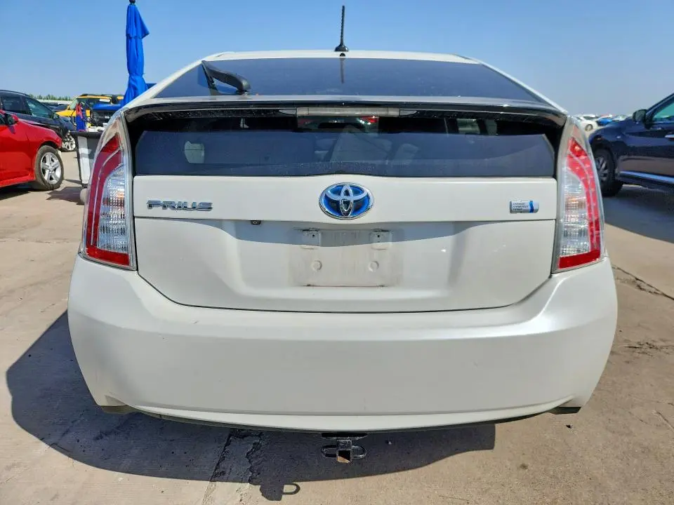2013 TOYOTA PRIUS THREE  