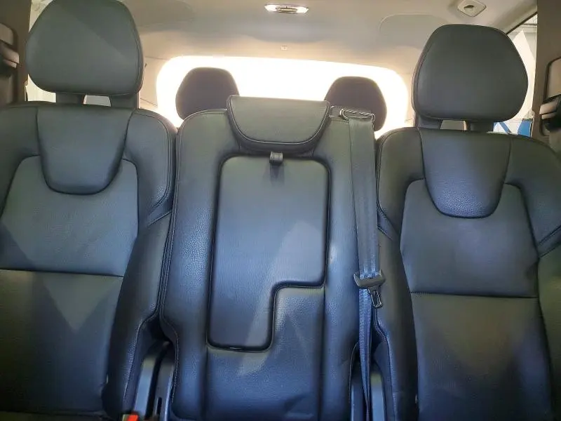 2016 VOLVO XC90 T6  