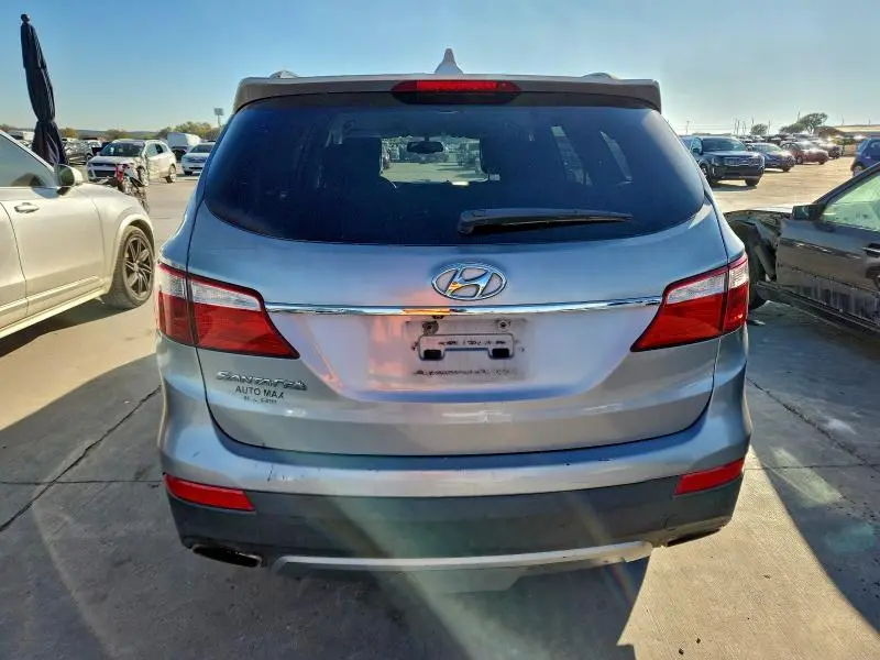 2016 HYUNDAI SANTA FE SE  