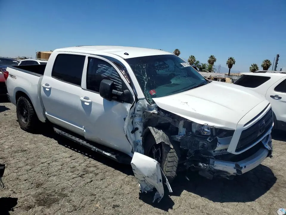 2012 TOYOTA TUNDRA CREWMAX SR5  
