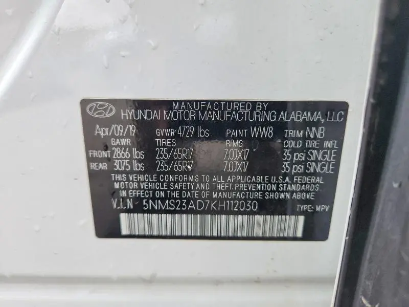 2019 HYUNDAI SANTA FE SE  