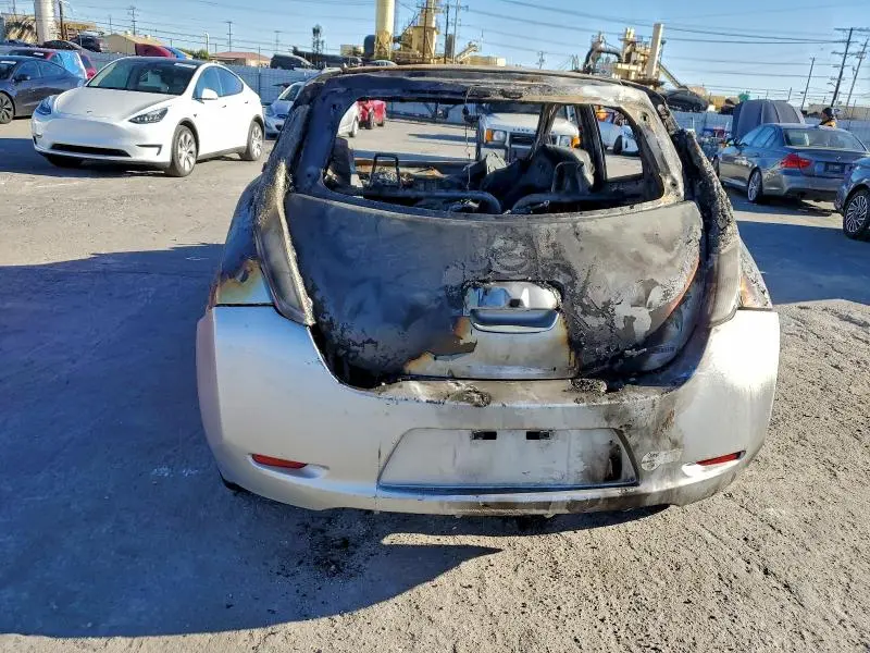 2013 NISSAN LEAF S  
