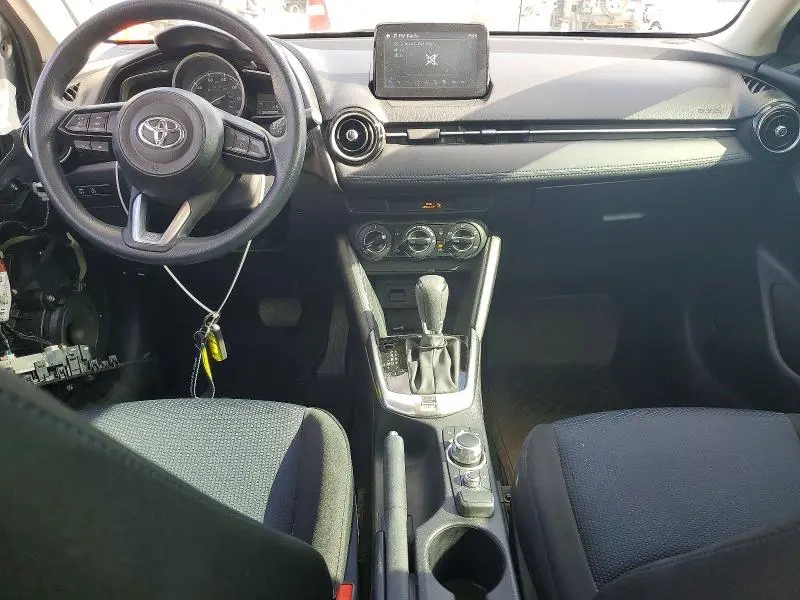 2019 TOYOTA YARIS LE  