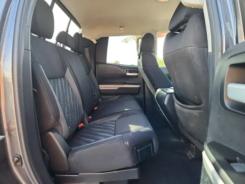 2019 TOYOTA TUNDRA SR5  