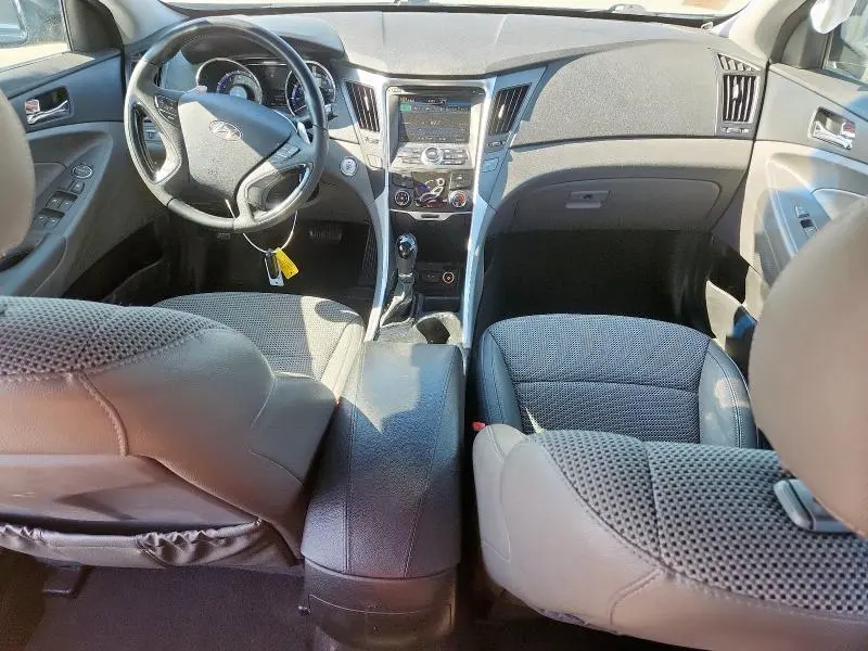 2012 HYUNDAI SONATA SE  