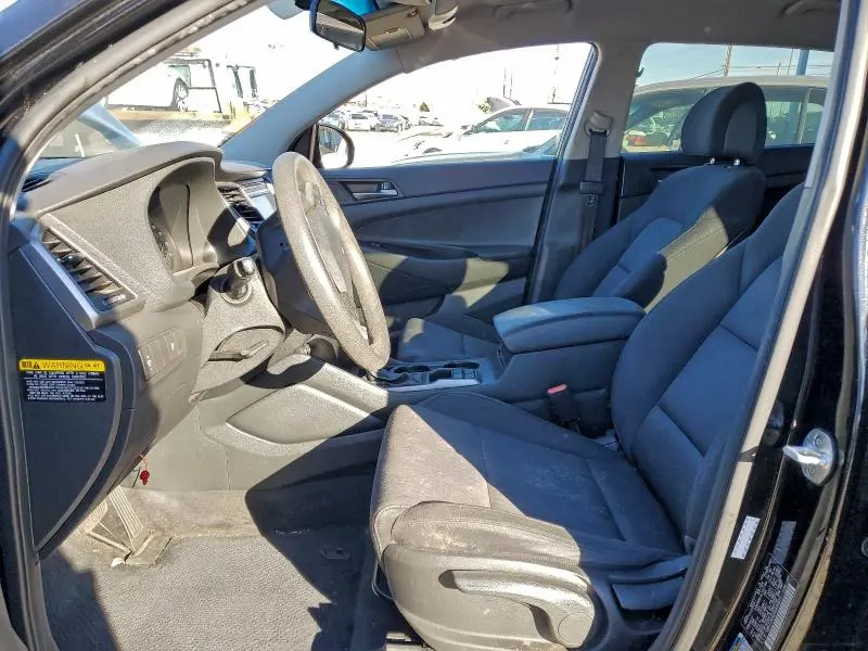 2017 HYUNDAI TUCSON SE  