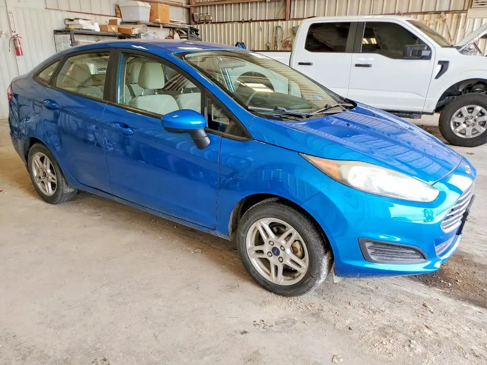 2017 FORD FIESTA SE  