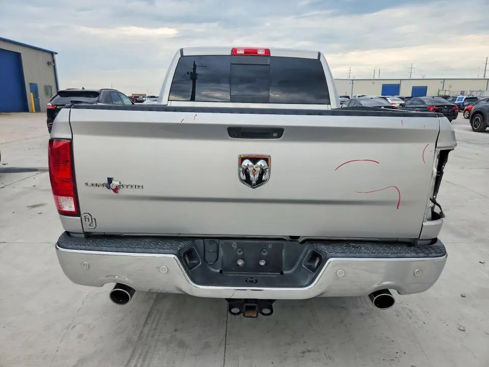 2017 RAM 1500 SLT  