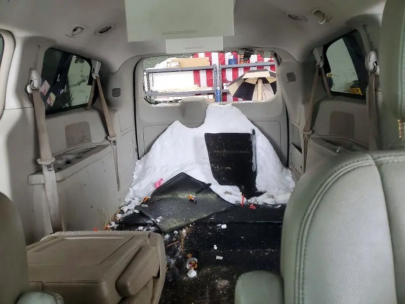 2013 CHRYSLER TOWN & COUNTRY TOURING  