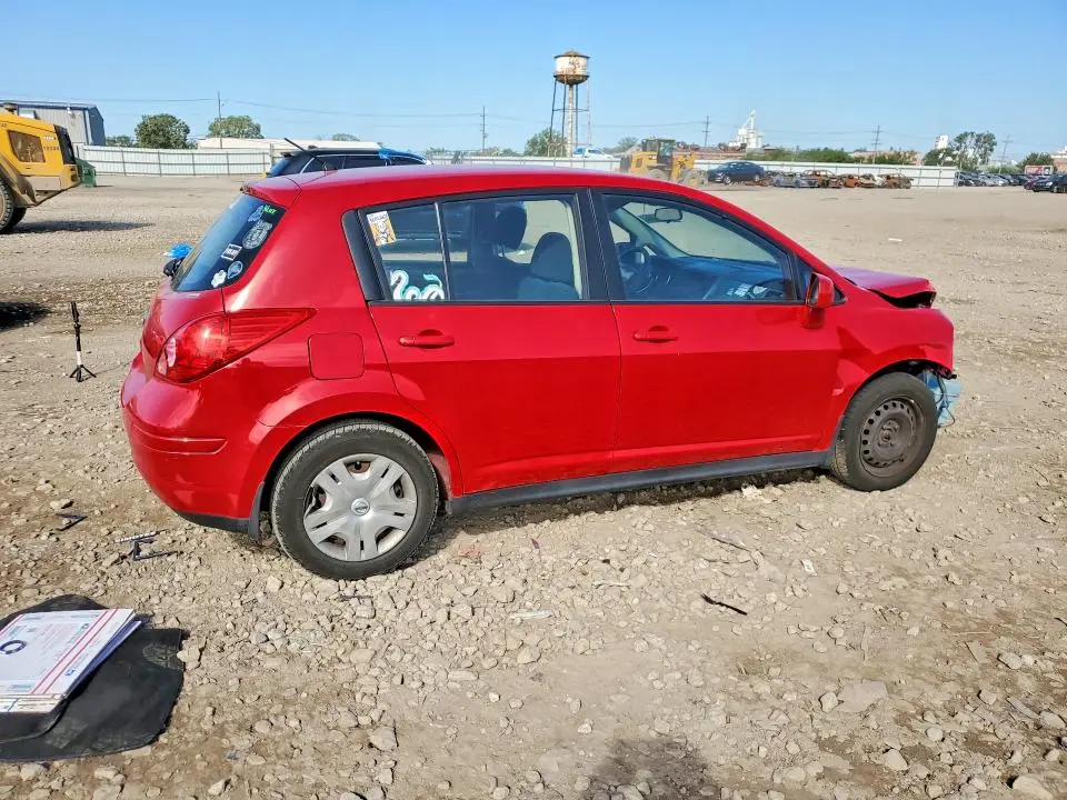 2011 NISSAN VERSA 1.8 S  
