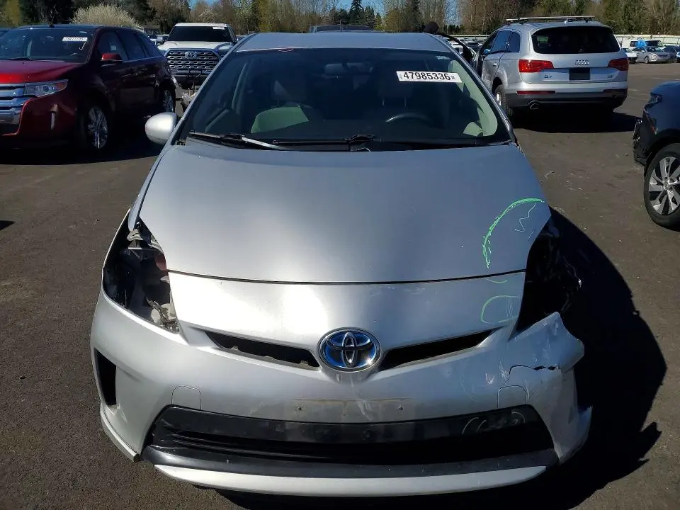 2014 TOYOTA PRIUS THREE  