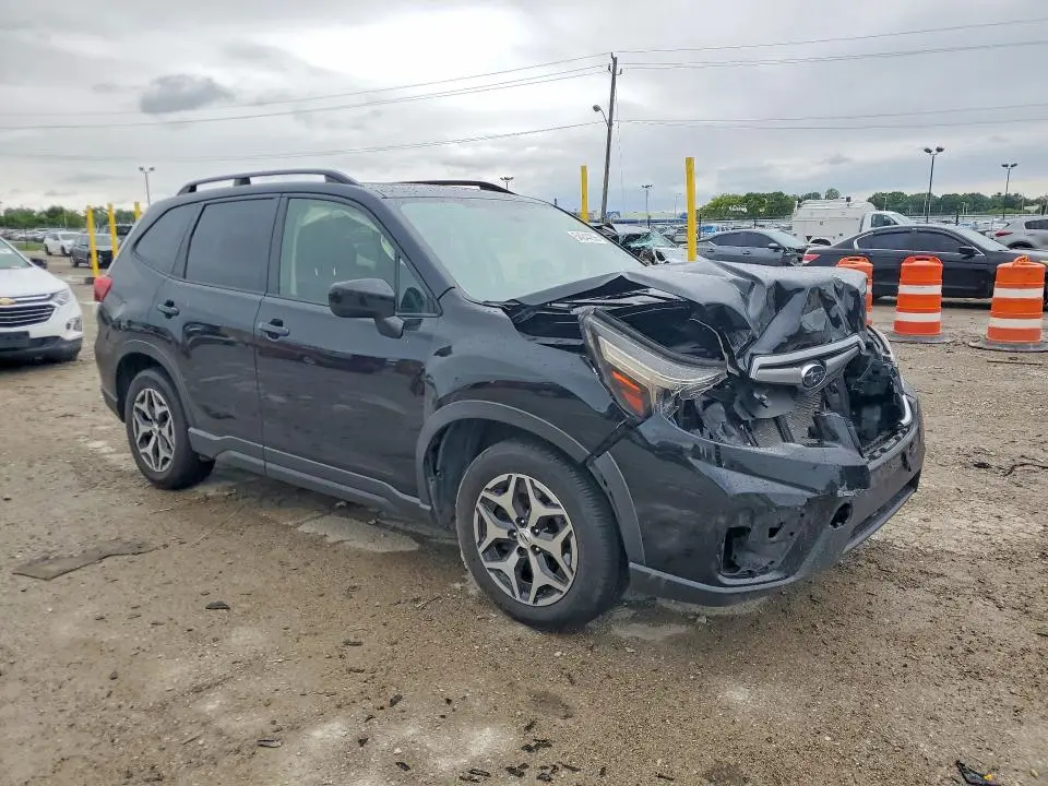 2019 SUBARU FORESTER PREMIUM  