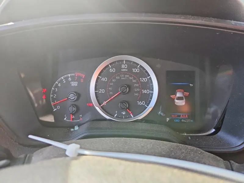 2021 TOYOTA COROLLA SE  