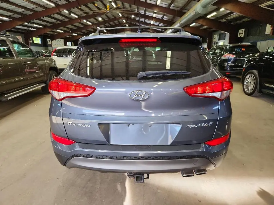 2016 HYUNDAI TUCSON SPORT  