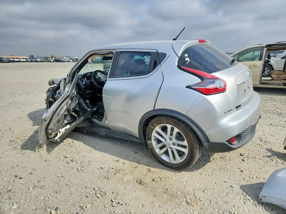 2015 NISSAN JUKE S  
