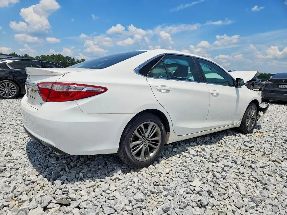 2017 TOYOTA CAMRY SE  