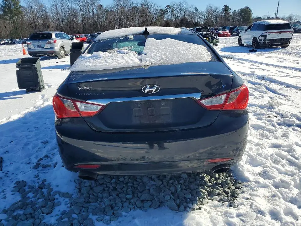 2011 HYUNDAI SONATA SE  