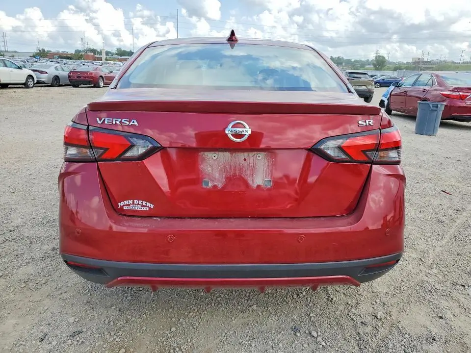 2020 NISSAN VERSA SR  