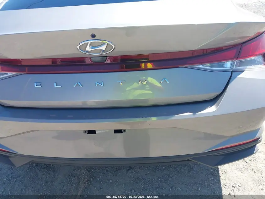 2023 HYUNDAI ELANTRA SE