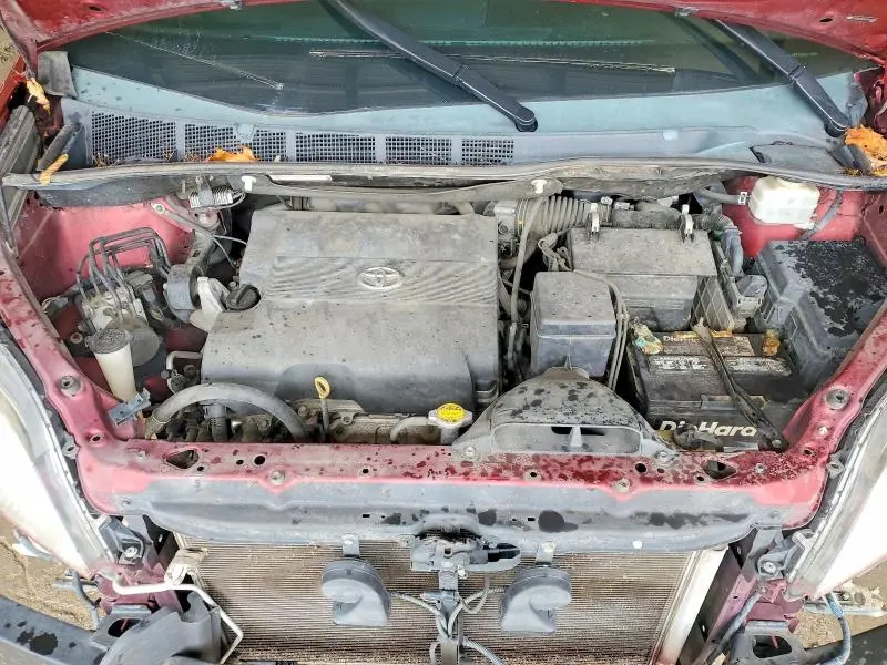 2014 TOYOTA SIENNA XLE 8-PASSENGER  