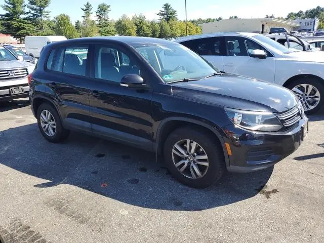 2013 VOLKSWAGEN TIGUAN S  