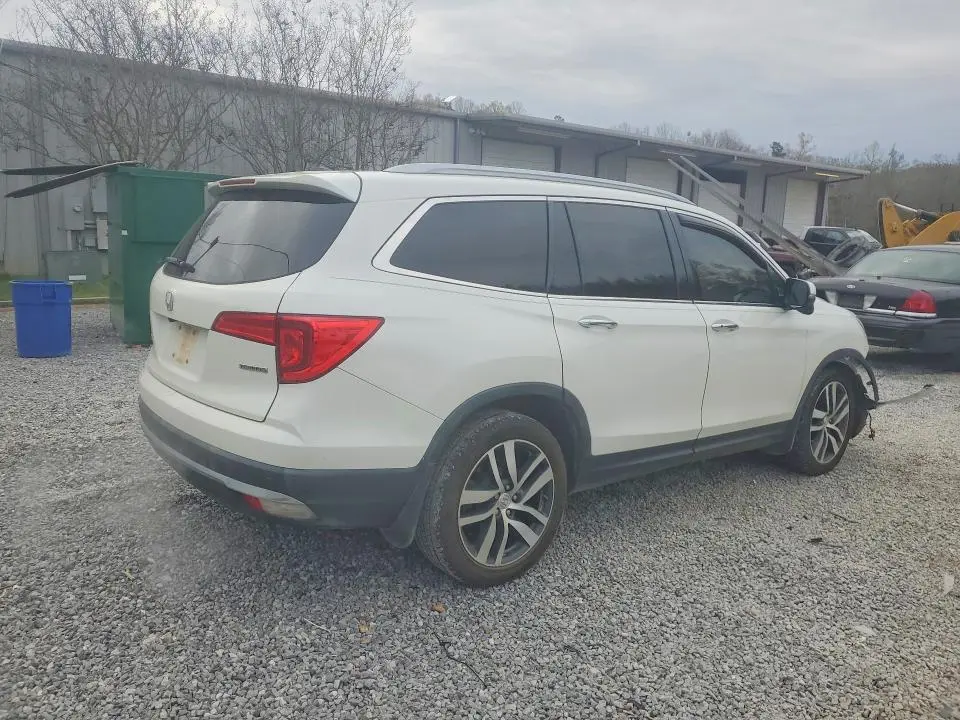 2018 HONDA PILOT TOURING  