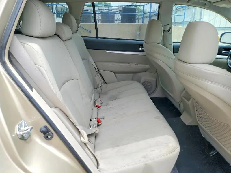 2010 SUBARU OUTBACK 2.5I PREMIUM  