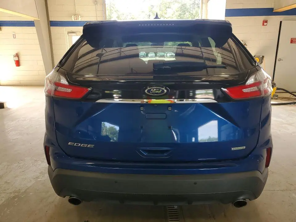 2020 FORD EDGE SE  