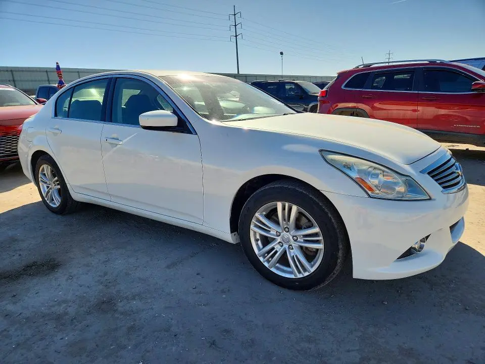 2012 INFINITI G37   