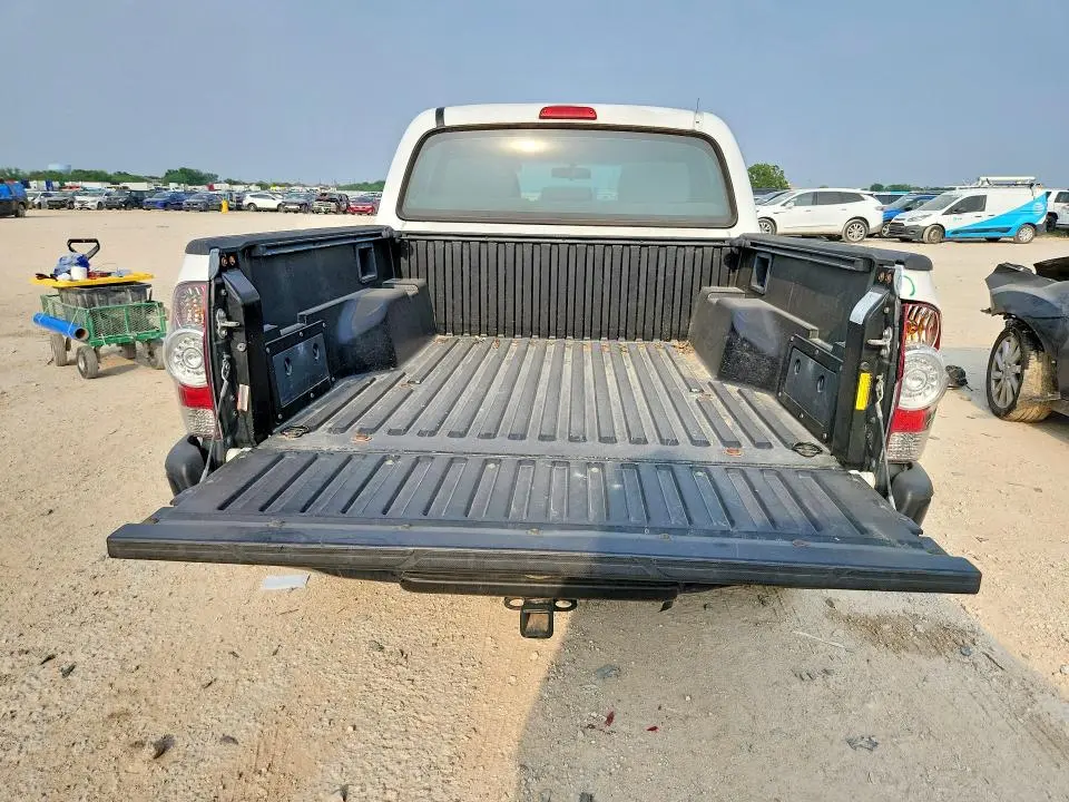 2011 TOYOTA TACOMA DOUBLE CAB PRERUNNER  