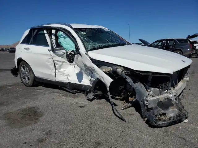 2021 MERCEDES-BENZ GLC 300  